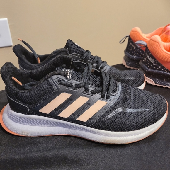 Girls sneakers - Picture 5 of 9